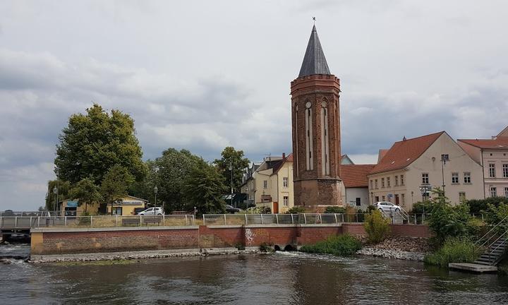 An der Dominsel